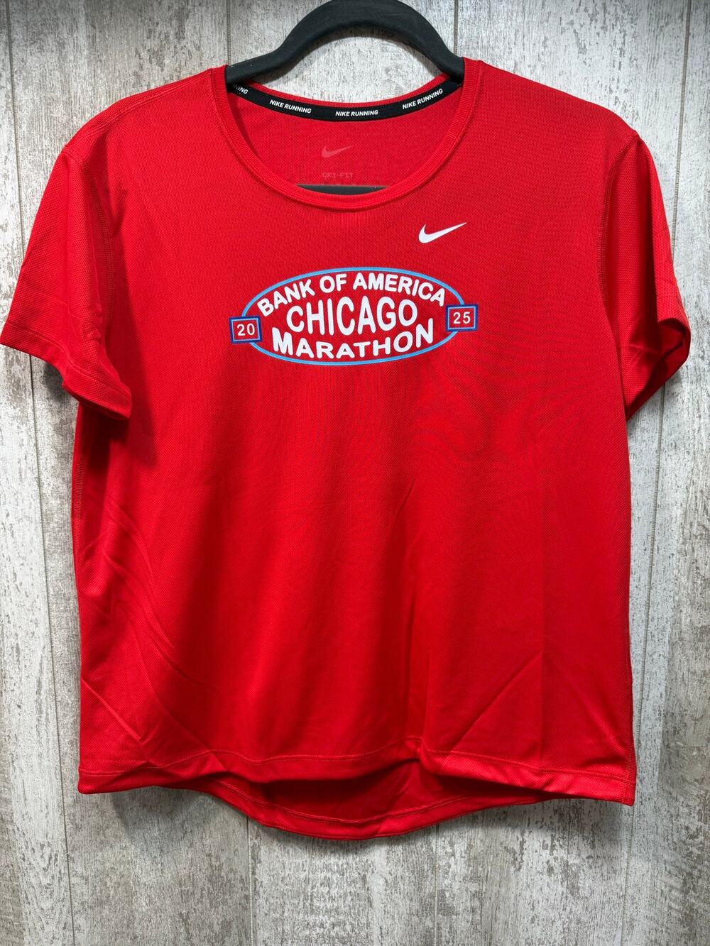 Nike Dri-FIT Chicago Marathon 2025 Running Shirt Women’s Medium Red NWOT
